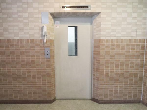 子安台共同ビル