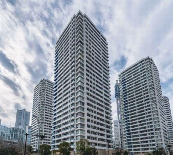 M．M．TOWERStheEast