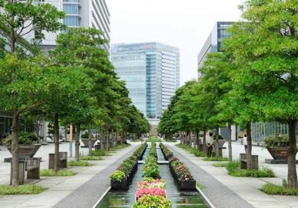 M．M．TOWERStheEast(グランモール公園)