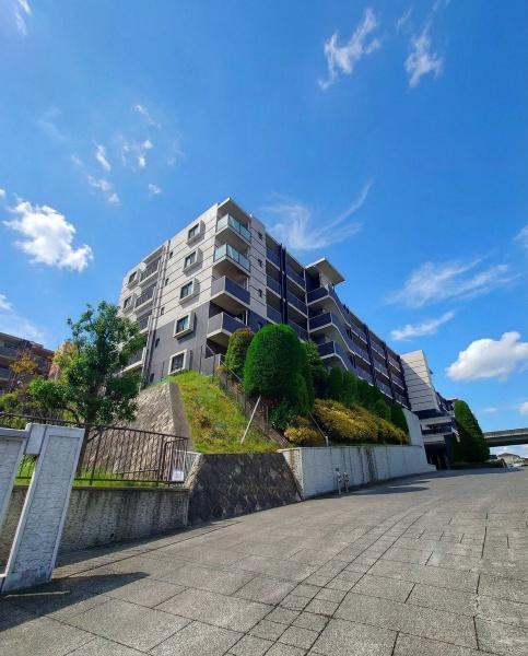 レーベンリヴァーレ横濱鶴ケ峰ヒルズ