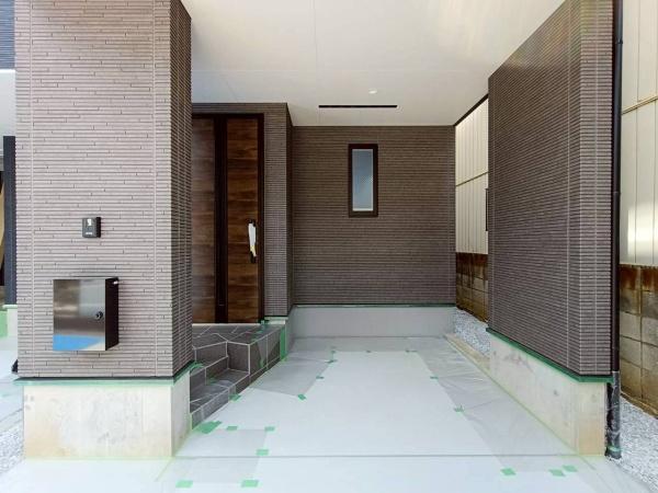 テイラーハウス神奈川区白幡東町全2棟　B棟
