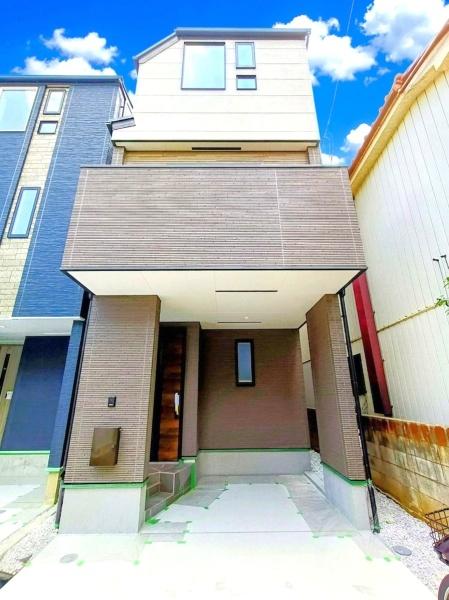 テイラーハウス神奈川区白幡東町全2棟　B棟