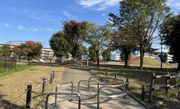 アドヴァンス鶴見アネックス(新鶴見公園)