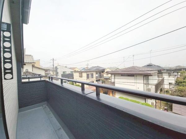 リーブルガーデン南区永田台全2棟　2号棟