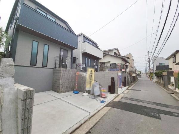 リーブルガーデン南区永田台全2棟　2号棟