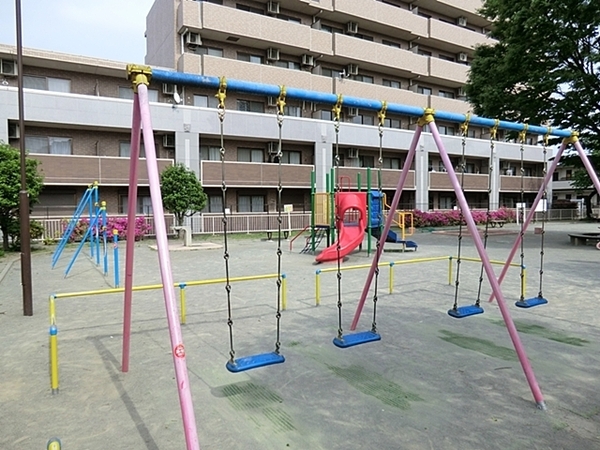 港北区綱島西4丁目(綱島上町中央公園)