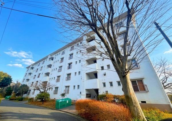 ガーデン山住宅団地10号棟