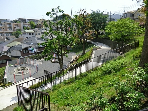 神奈川区西寺尾4丁目(西寺尾第四公園)