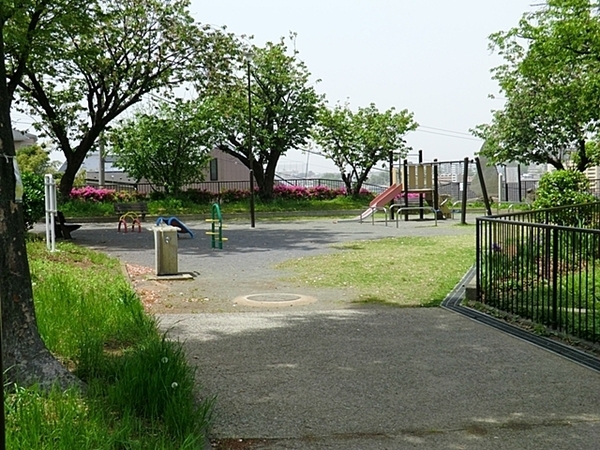THEYOKOHAMA　FRONTTOWER(高島山公園)
