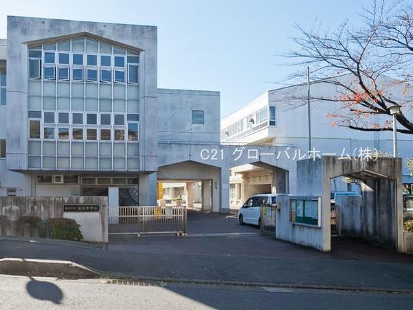 ナイスサンソレイユ横濱鶴ケ峰(横浜市立上白根北中学校)