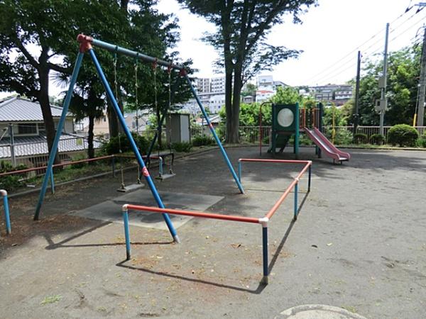 三ツ沢ハイタウン参号棟(宮ケ谷台公園)