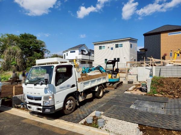緑区鴨居4丁目　5号棟