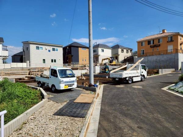 緑区鴨居4丁目　9号棟