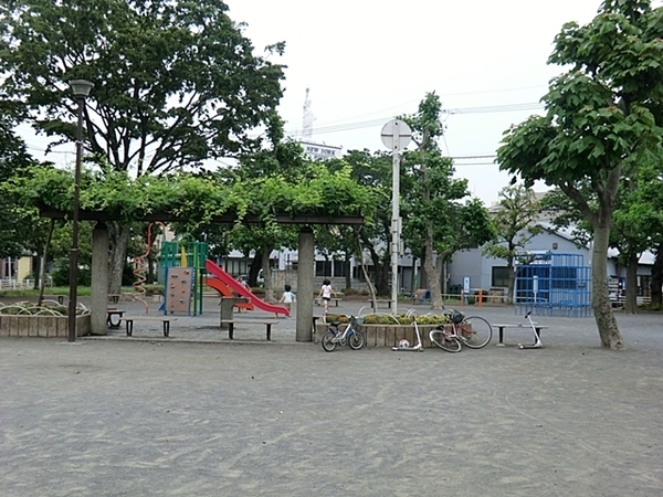 ドエル横浜鶴見(市場公園)