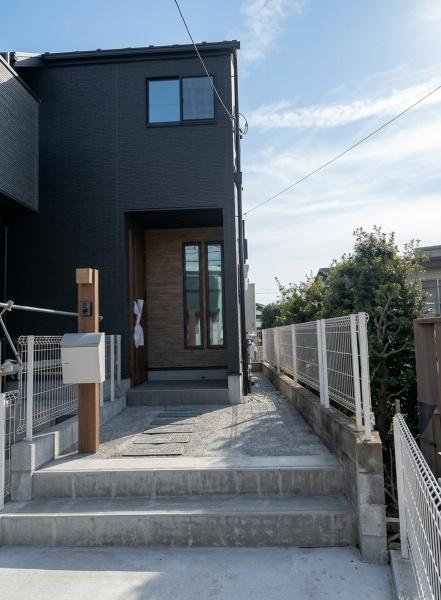 中区本郷町3丁目全3棟　3号棟