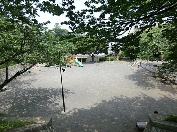 クリオ磯子弐番館(磯子台公園)