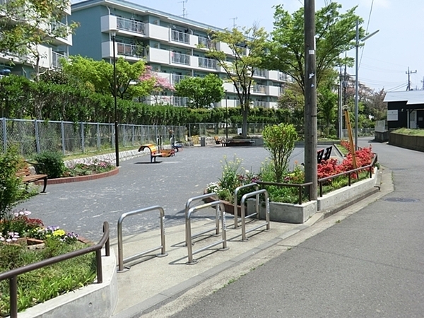 神奈川区菅田町全2棟　2号棟(菅田第三公園)