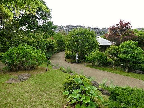 ミッドヒルズレジデンス(馬場花木園)