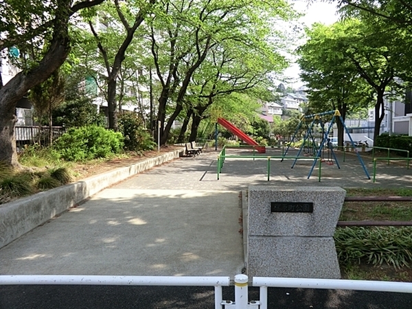 港北区篠原町(篠原町公園)