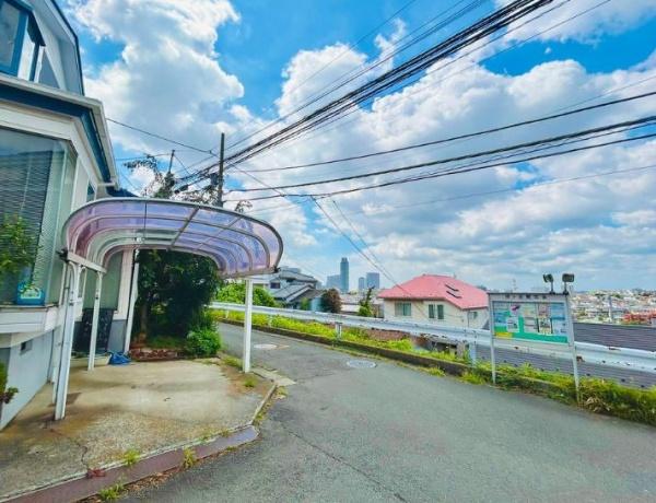 横浜市神奈川区旭ケ丘の中古一戸建て