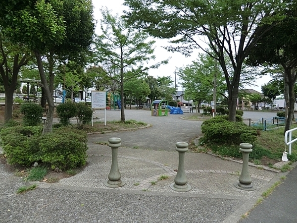 ブルーミングガーデン都筑区加賀原1丁目全7棟　5号棟(加賀原ぎんなん公園)