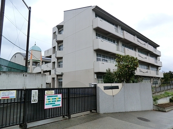港北ニュータウンパークサイドハイツ3番館(横浜市立南山田小学校)