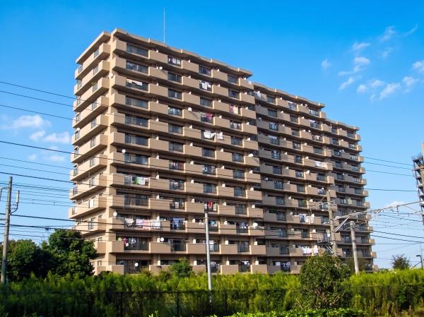 ローヤルシティ鴨居7番館