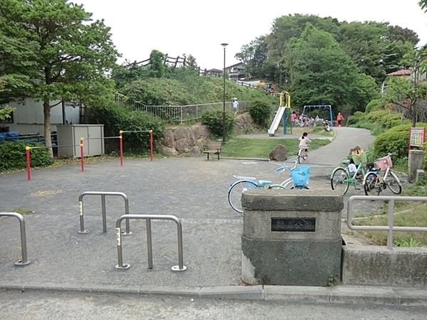 横浜市鶴見区馬場４丁目の中古一戸建て(殿山公園)