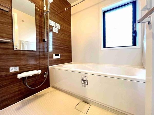 横浜市旭区白根２丁目の中古一戸建て