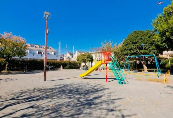 港北区新吉田東1丁目(高田ひまわり公園)