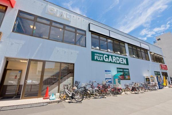南区清水ケ丘全2棟　A棟(富士ガーデンシァル保土ケ谷店)