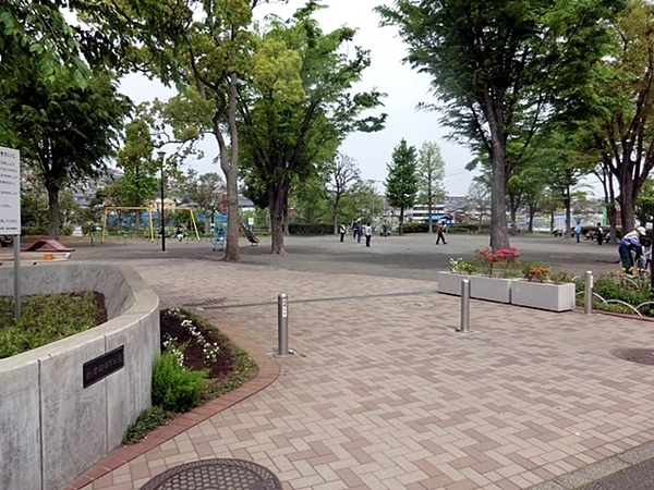緑区長津田町全4棟　1号棟(長津田柳下公園)