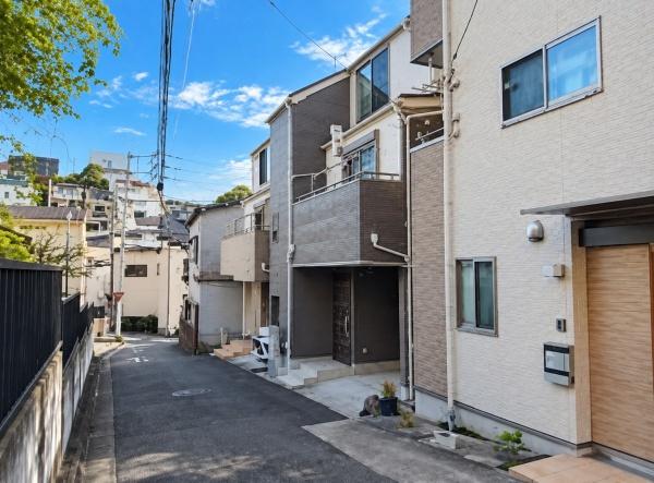 横浜市西区宮ケ谷の中古一戸建て