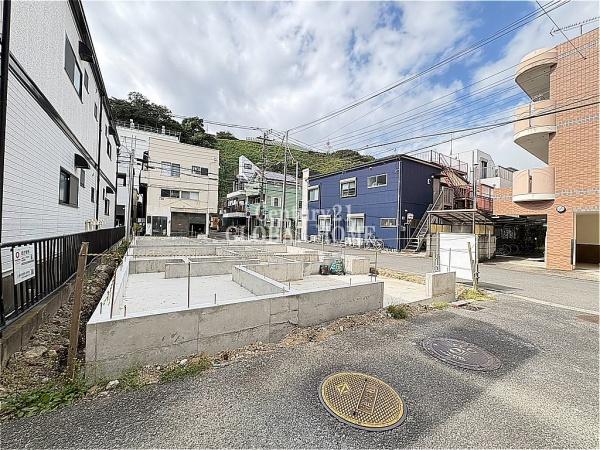 中区新山下1丁目全2棟　1号棟