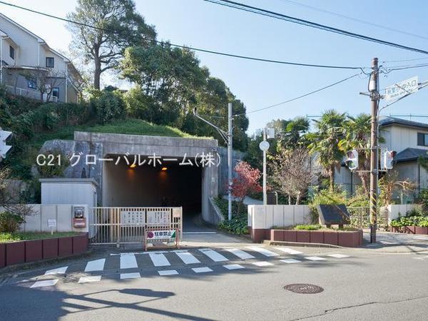 横浜市戸塚区名瀬町の土地(横浜市立秋葉中学校)