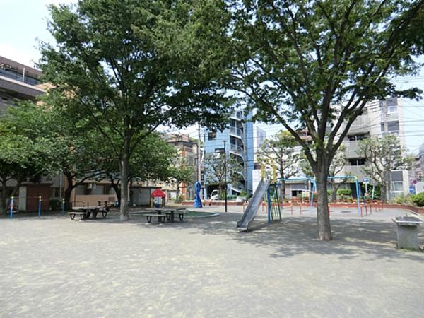 西区浅間町3丁目(新田間公園)