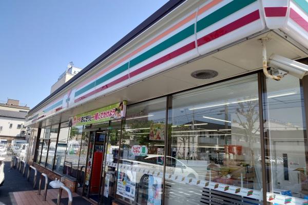 ラヴィドール篠崎公園(セブンイレブン江戸川新堀2丁目店)