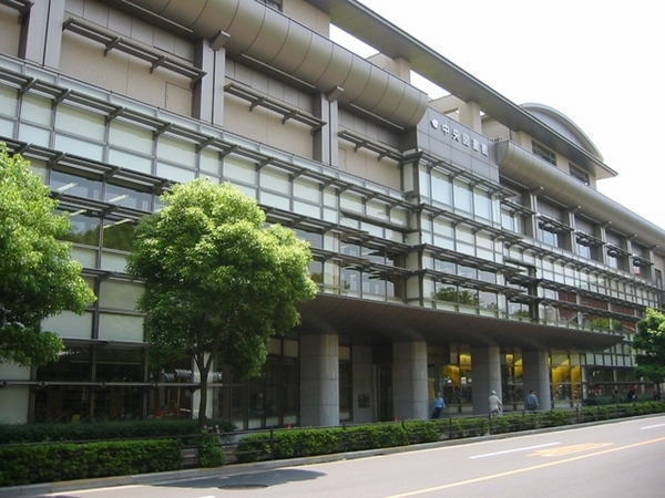 プリムローズ(江戸川区立中央図書館)