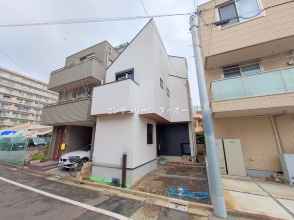 葛飾区青戸４丁目の新築一戸建