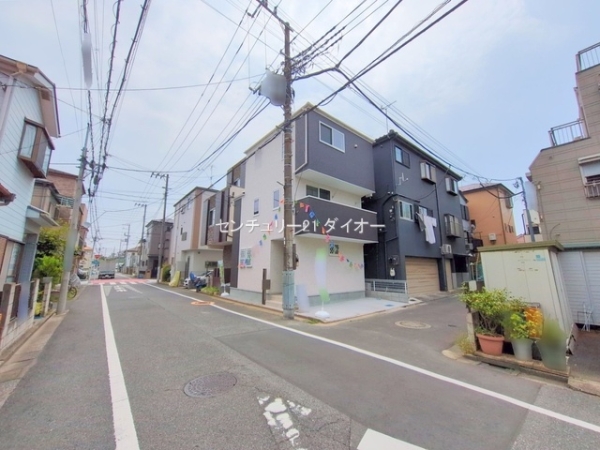 江戸川区鹿骨３丁目の新築一戸建