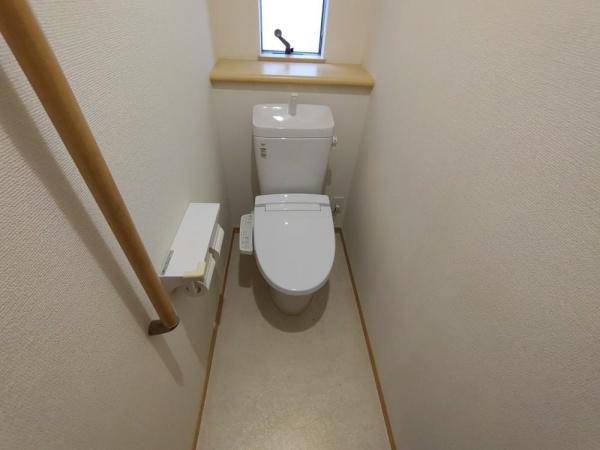 江戸川区南小岩2丁目の中古一戸建て(トイレ)