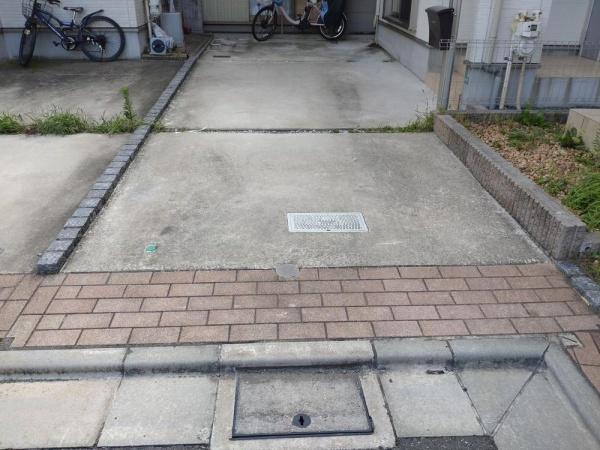 江戸川区南小岩2丁目の中古一戸建て(駐車場)