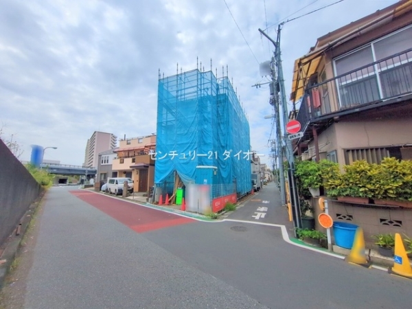 江戸川区小松川４丁目の新築一戸建