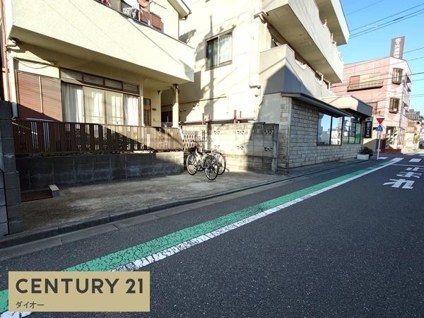 江戸川区東小岩1丁目の中古一戸建て(駐車場)
