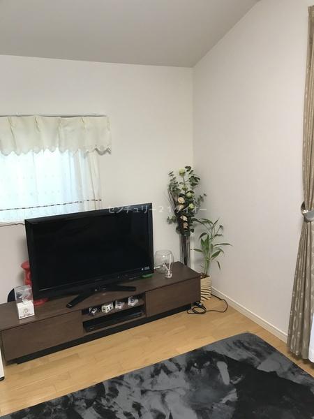 葛飾区奥戸7丁目の中古一戸建て(リビング)