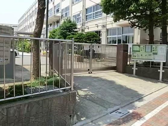 足立区竹の塚７丁目の中古一戸建て(足立区立竹の塚中学校)