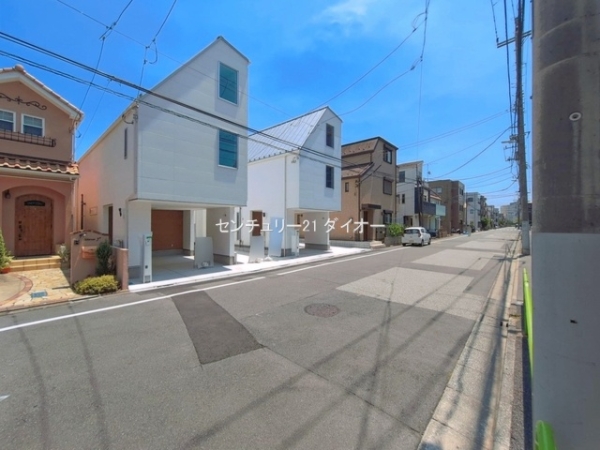 葛飾区西新小岩４丁目の新築一戸建