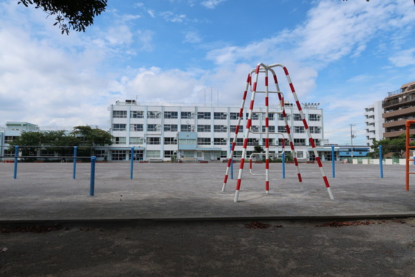 コスモ葛西臨海公園(江戸川区立南葛西小学校)