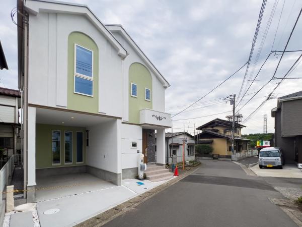 綾瀬市上土棚北３丁目の新築一戸建