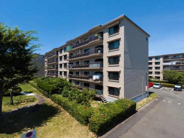 西部郊外マンション湘南鷹取台Ｒ棟